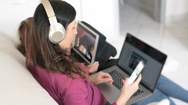 Shift-and-Extend-Your-Resources contact center operational flexibility